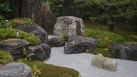 Calm Your Life With 31 Authentic Zen Garden Ideas