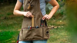 Gardening Aprons and Garden Tool Belts: Read Before Buying!