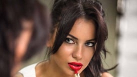 Five Tips On How To Apply Lipstick
